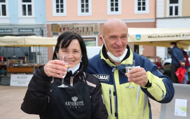 Ein Sech­zi­ger am Wochen­markt