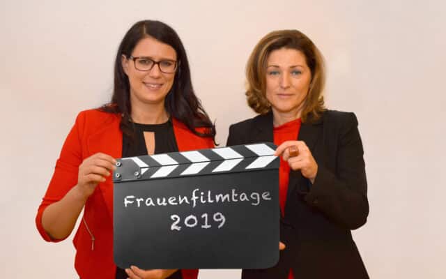 Zehn Frau­en absol­vier­ten Lehr­gang für poli­ti­sche Bil­dung