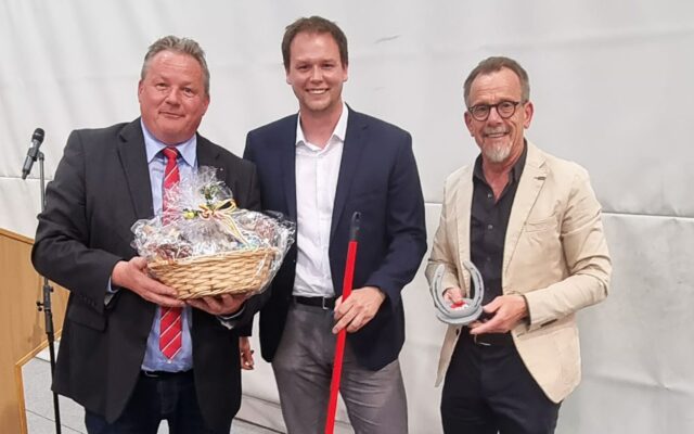Kröll nun auch offi­zi­ell SPÖ-Obmann in Feld­kir­chen