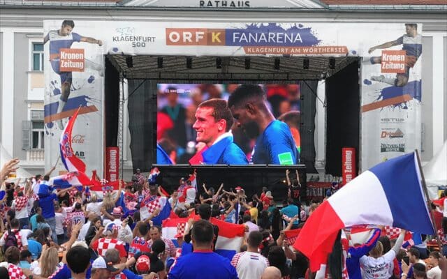 Public Viewing
