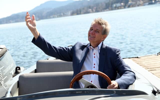 Die gol­de­ne Stim­me vom Wör­ther­see