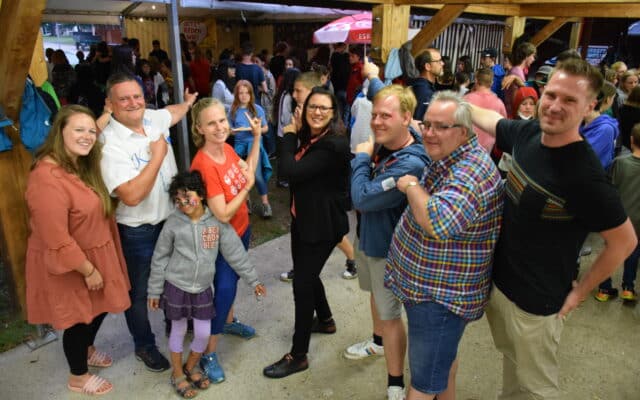 Besuch im Fal­ken­camp in Döbriach