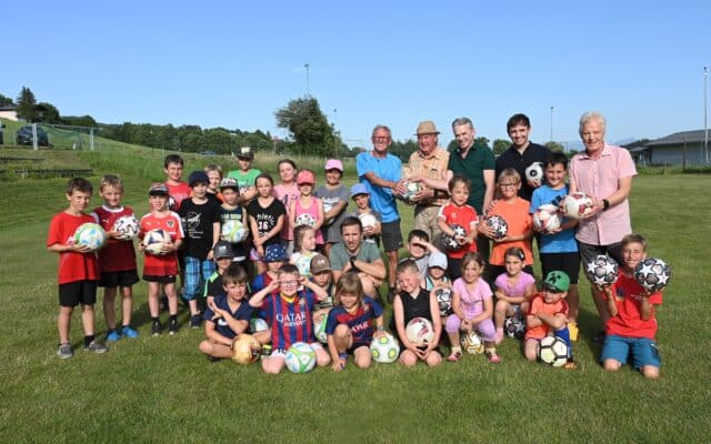 Jeden Diens­tag Fuß­ball-Schnup­pern in Kös­ten­berg