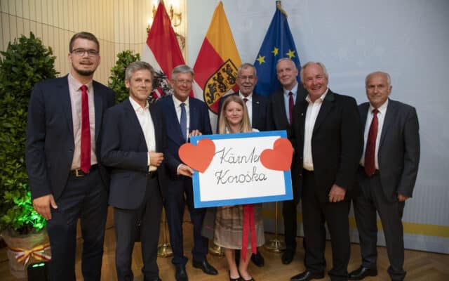 Zweisprachige Ortstafeln