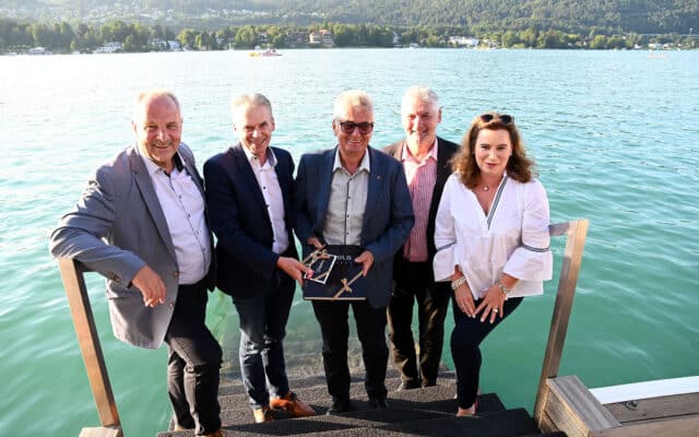 Obmann nach 24 Jah­ren in „Ver­bandspen­si­on“