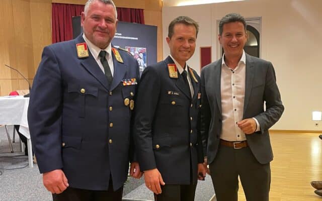 Rudolf Robin als Lan­des­feu­er­wehr-Kom­man­dant bestä­tigt