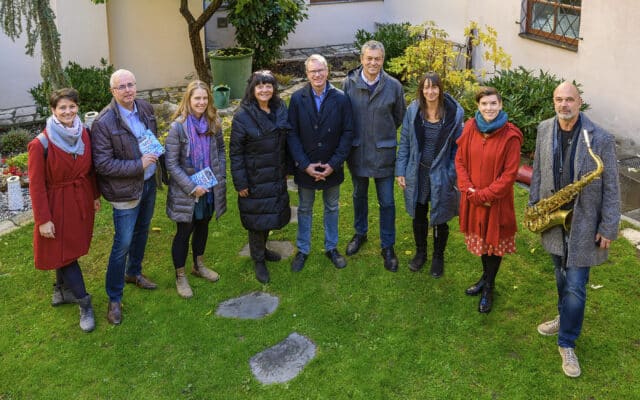 Mit Musi­kern, Lite­ra­ten und Schau­spie­lern durch den Advent