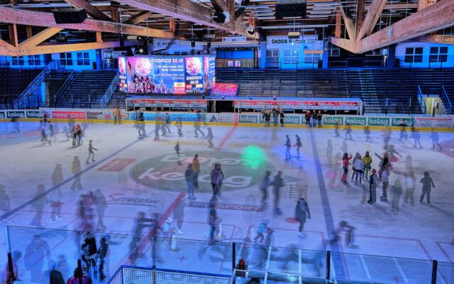Sai­son­ab­schluss mit Eis­dis­co in Vil­lach