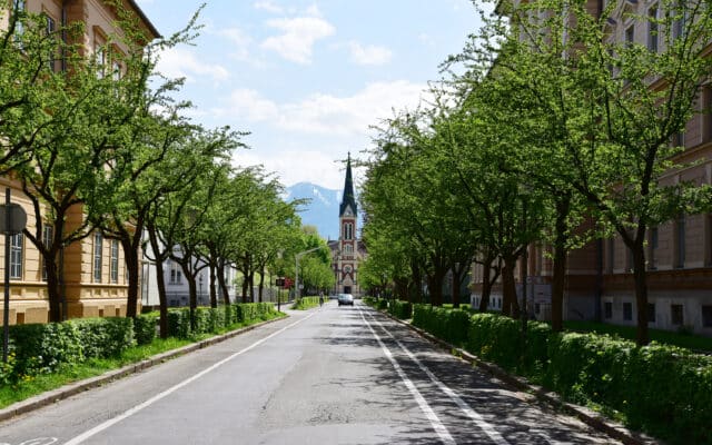 Vil­lach erhält eine durch­ge­hen­de Allee