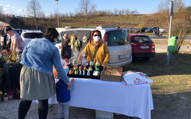 Oster­markt am „Schmankalan“-Markt in Gra­fen­stein