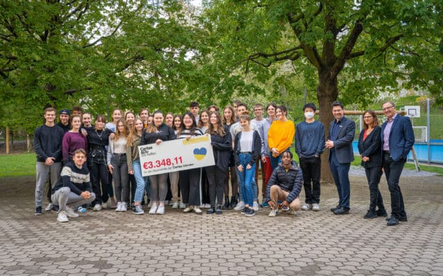 Schü­ler als hilfs­be­rei­te „Sup­pen­kai­ser“