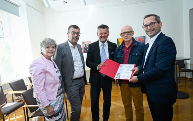 Hum­bert-Fink-Preis für Axel Kar­ner