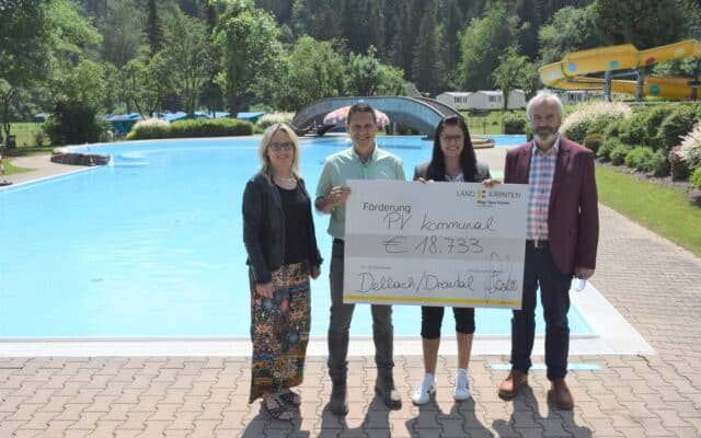 Son­nen­kraft für Schwimm­bad und Cam­ping­platz
