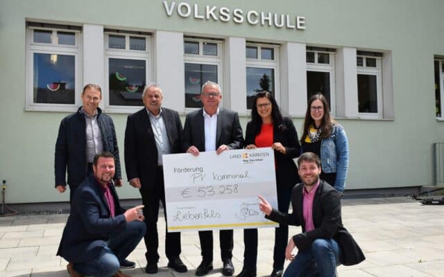 Förderung für zehn Photovoltaik-Anlagen