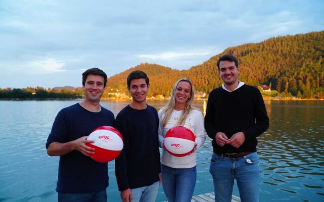 Som­mer­ki­no unter frei­em Him­mel am Klo­pei­ner See