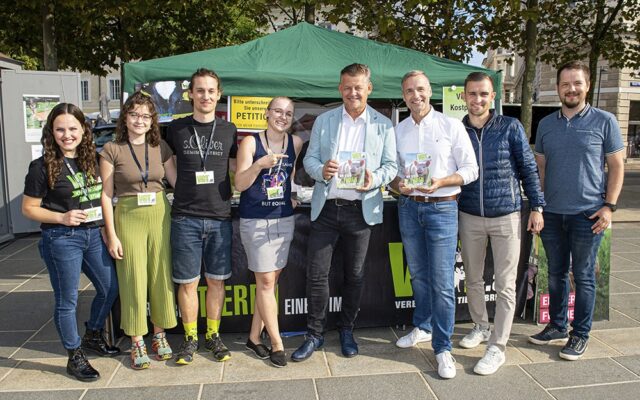 Neu­er Platz stand im Zei­chen des Tier­schut­zes