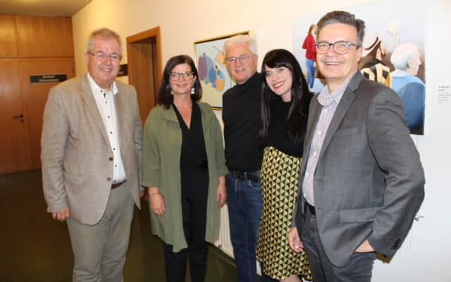 „Inne­re Bil­der und Visio­nen“ im Rat­haus in Alt­ho­fen