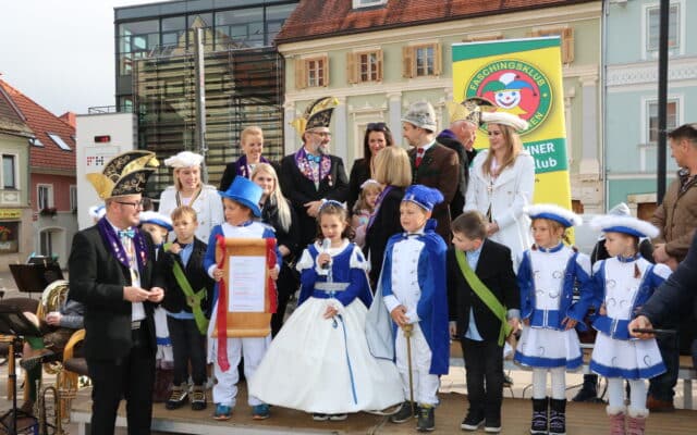 Die Faschings­sai­son in Feld­kir­chen ist ein­ge­läu­tet!