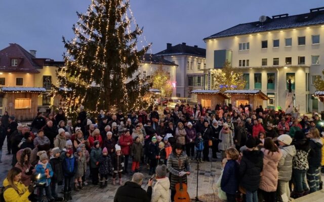 Der Advent ver­zau­bert in Fer­lach!