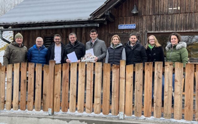Dorf­ge­mein­schaft Pogö­riach hat neu­en Vor­platz