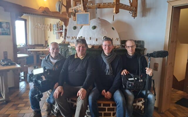 ZDF dreht im Bio­land­haus Arche in Eber­stein