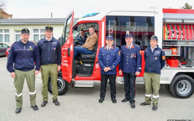 Lavant­tal: Neu­es Fahr­zeug für die FF St. Mar­ga­re­then