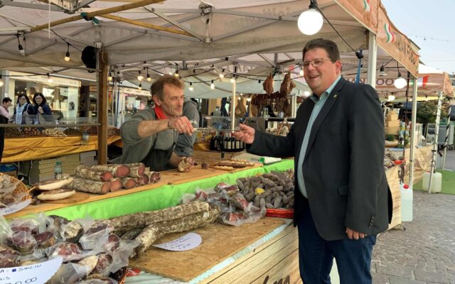 Ita­lie­ni­sche Genüs­se am Vil­la­cher Haupt­platz