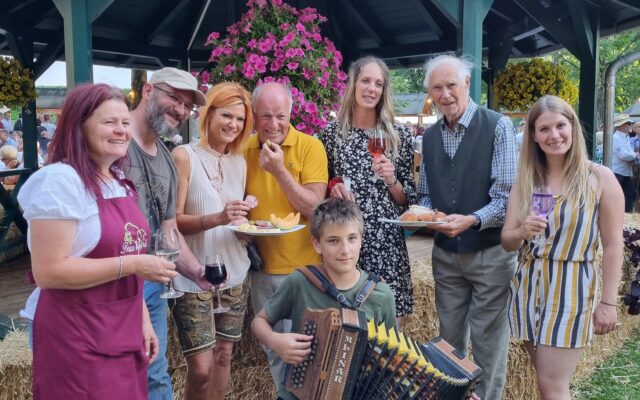 Alpen-Adria-Wein­fest macht Fer­lach zur Genuss­zo­ne
