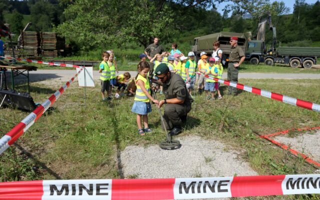 Tag der Schulen: Bundesheer zum Anfassen in Spittal