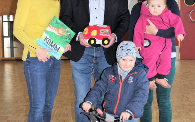 Alt­ho­fen lädt zur zwei­ten Baby- und Kin­der­tausch­bör­se