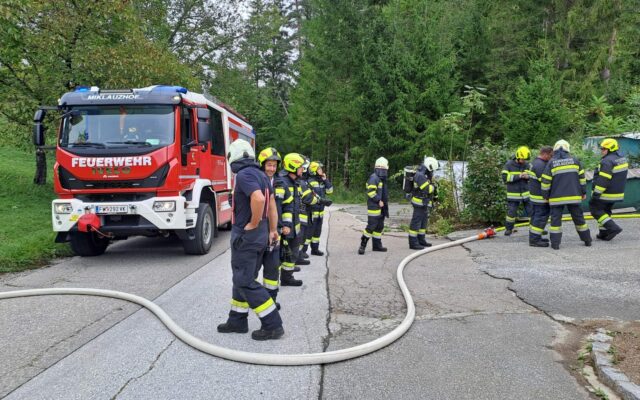 Garage in Sittersdorf brannte lichterloh