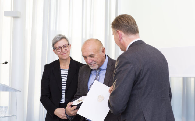 Hohe Aus­zeich­nung für Bür­ger­meis­ter außer Dienst