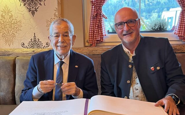Bundespräsident Alexander Van der Bellen zu Besuch in Treffen