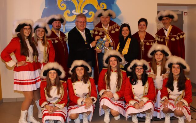 Fasching­gil­de Alt­ho­fen hat Stadt­füh­rung über­nom­men
