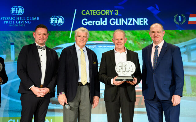 Gerald Glinz­ner wur­de geehrt