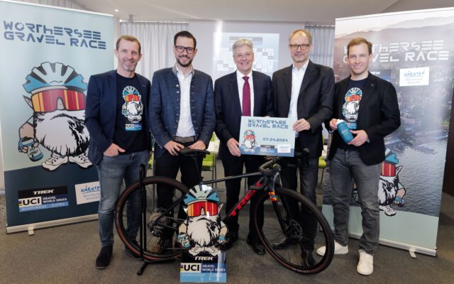 Inter­na­tio­na­le Gra­vel-Bike-Stars erobern Vel­den