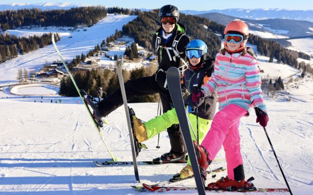 Auf zum letz­ten Fami­li­en­ski­tag am Katsch­berg!