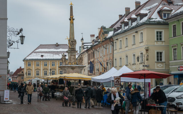 Kal­ter Markt am Haupt­platz St. Veit