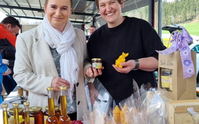 Regio­na­le Schman­kerln gibt es am Wern­ber­ger Nasch­markt