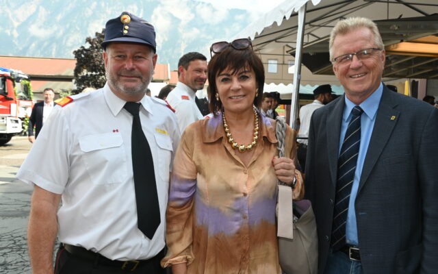 Fahr­zeug­seg­nung in Arnold­stein