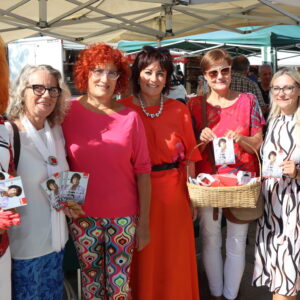 Nationalrätin Petra Oberrauner besuchte den Bauernmarkt