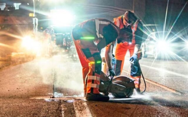 Kla­gen­furt auch in der Nacht eine Groß­bau­stel­le