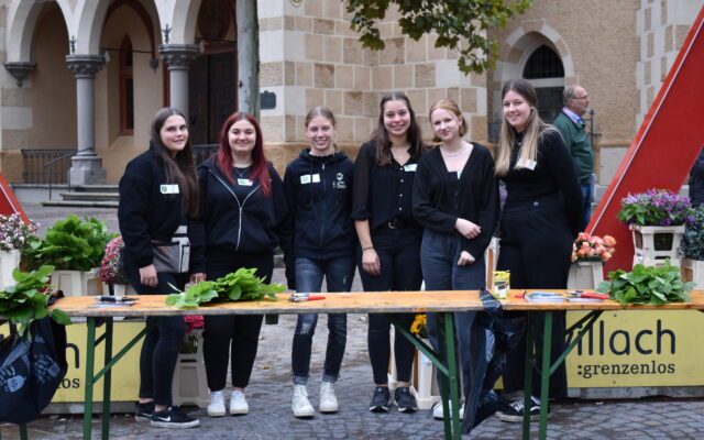 Floristen-Flashmob begeistert in Villach