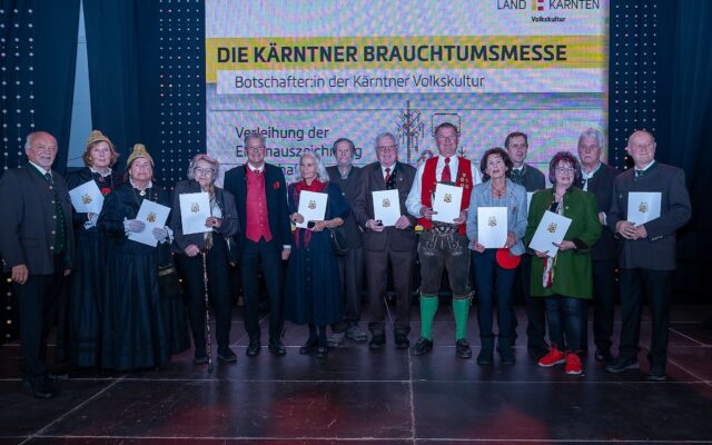 Bot­schaf­ter der Volks­kul­tur aus­ge­zeich­net