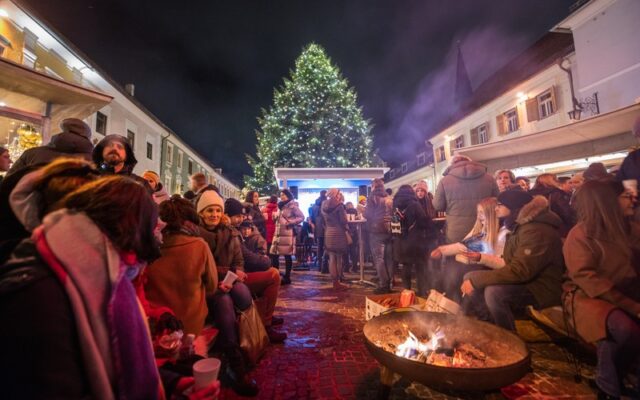 Weih­nacht­li­cher Zau­ber in St. Veit