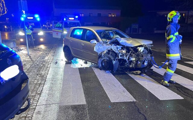Frontalcrash auf der B85: 52-Jähriger verletzt