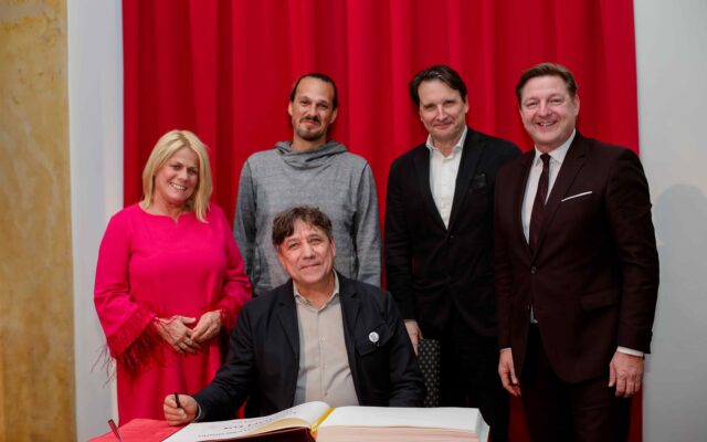 Micha­el Kos mit Kul­tur­preis 2024 geehrt