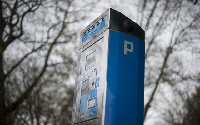 Par­ken: E‑Au­to-Besit­zer zah­len ab 2025