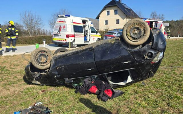 Pkw überschlug sich: 27-Jähriger verletzt