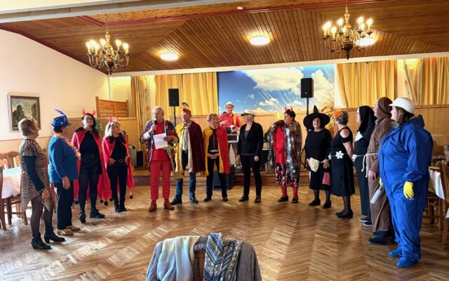 Aus­fahrt der Veld­ner Pen­sio­nis­ten nach Neu­haus